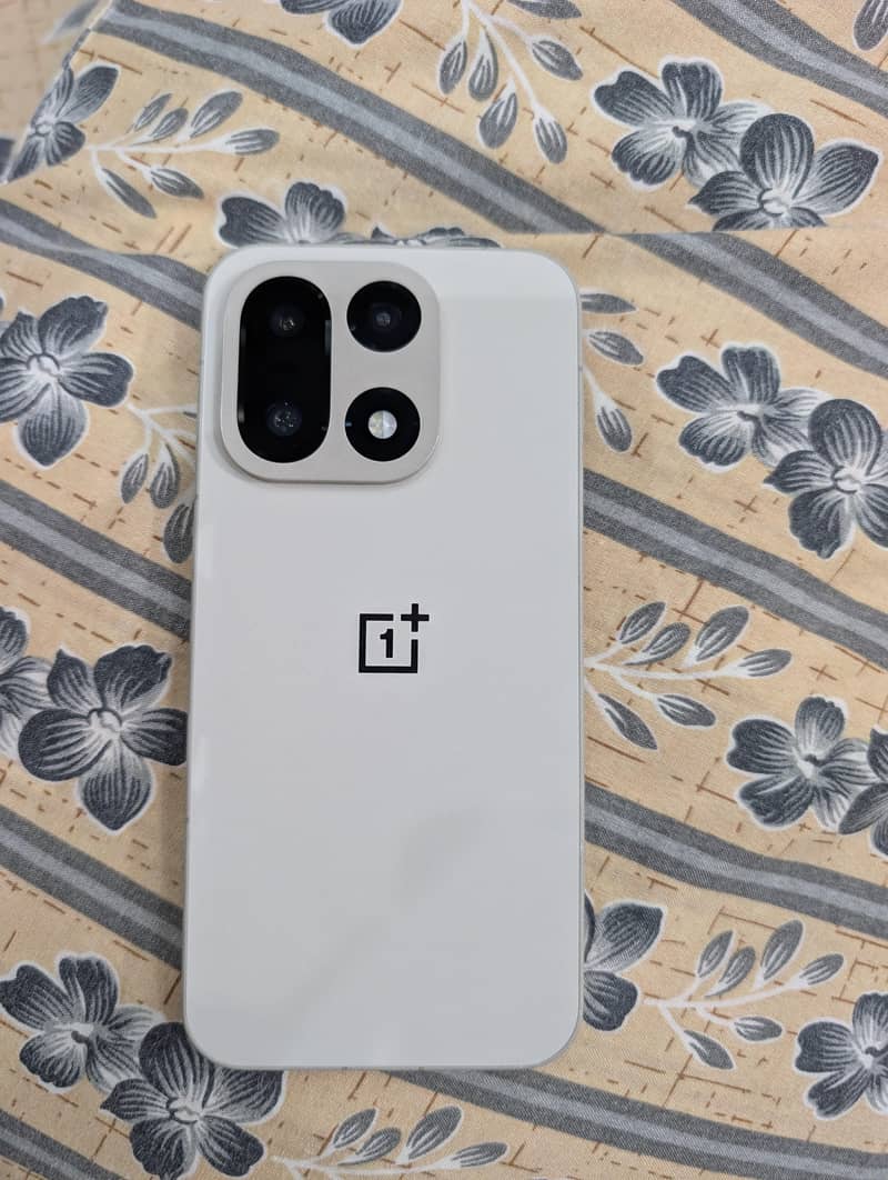 OnePlus 15 0