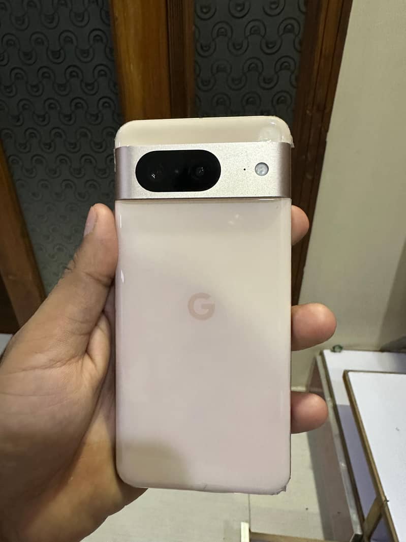 Google Pixel 8 7