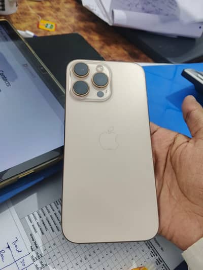 Apple iPhone 16 Pro Max