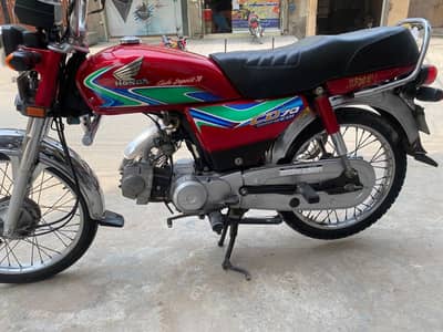Quick sale Honda CD70(2017) engine 100% okay