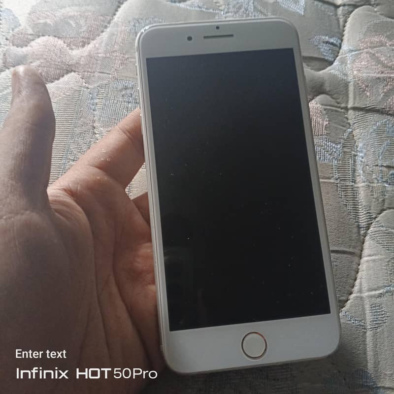 Apple iPhone 7 Plus 3