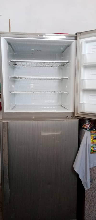 Falcon Double Door Fridge یا
