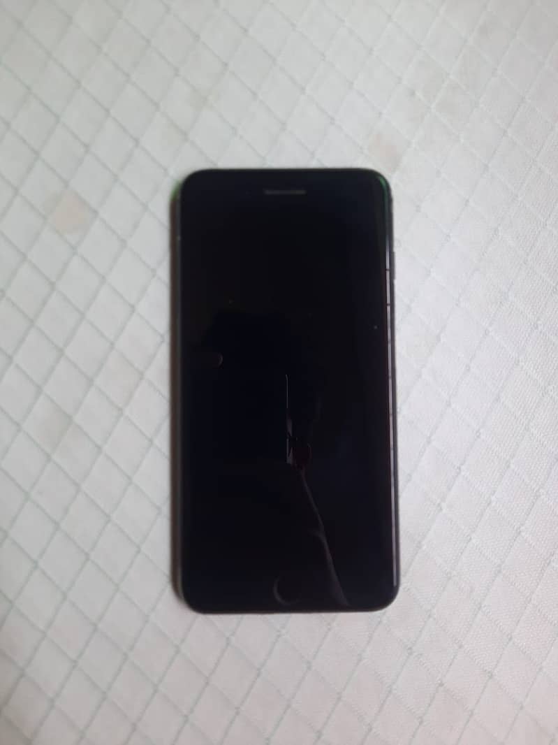 Apple iPhone 8 Plus 1