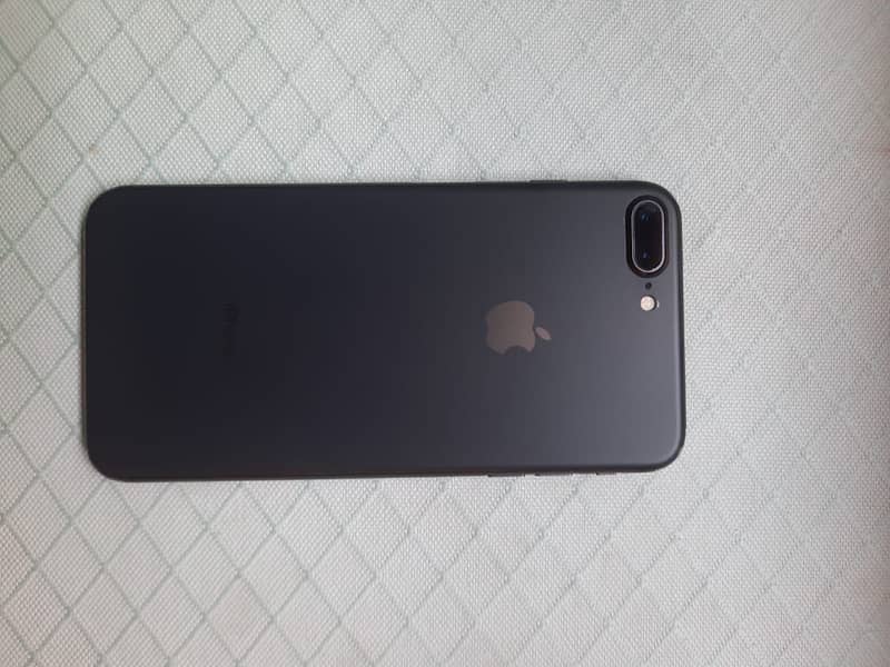 Apple iPhone 8 Plus 0