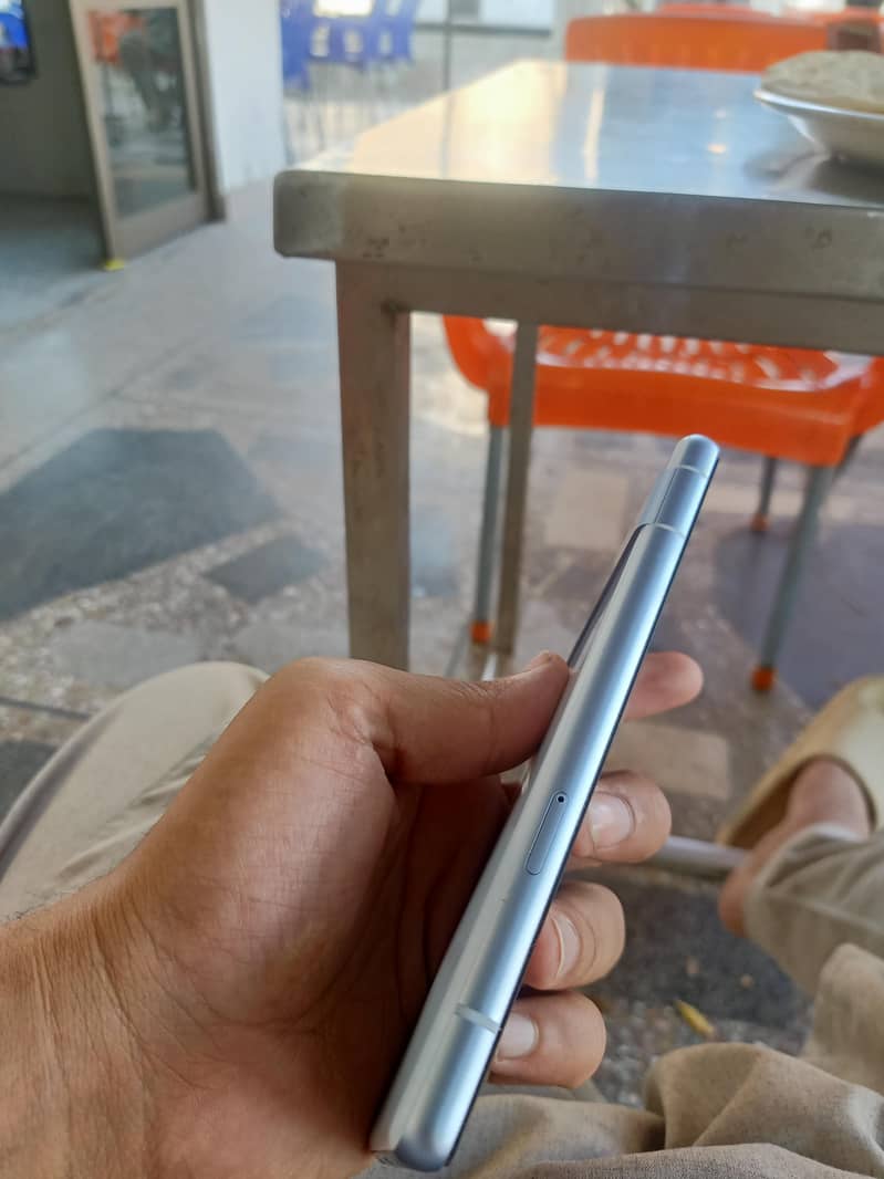 Google Pixel 7a 2