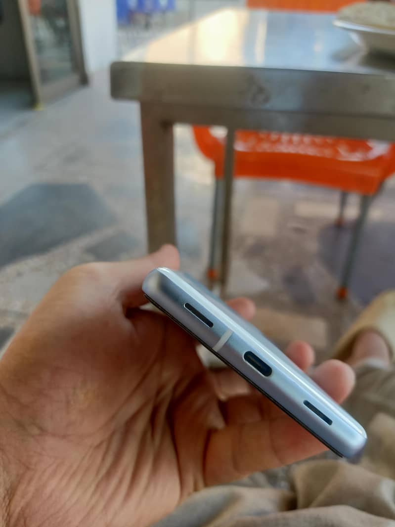 Google Pixel 7a 4