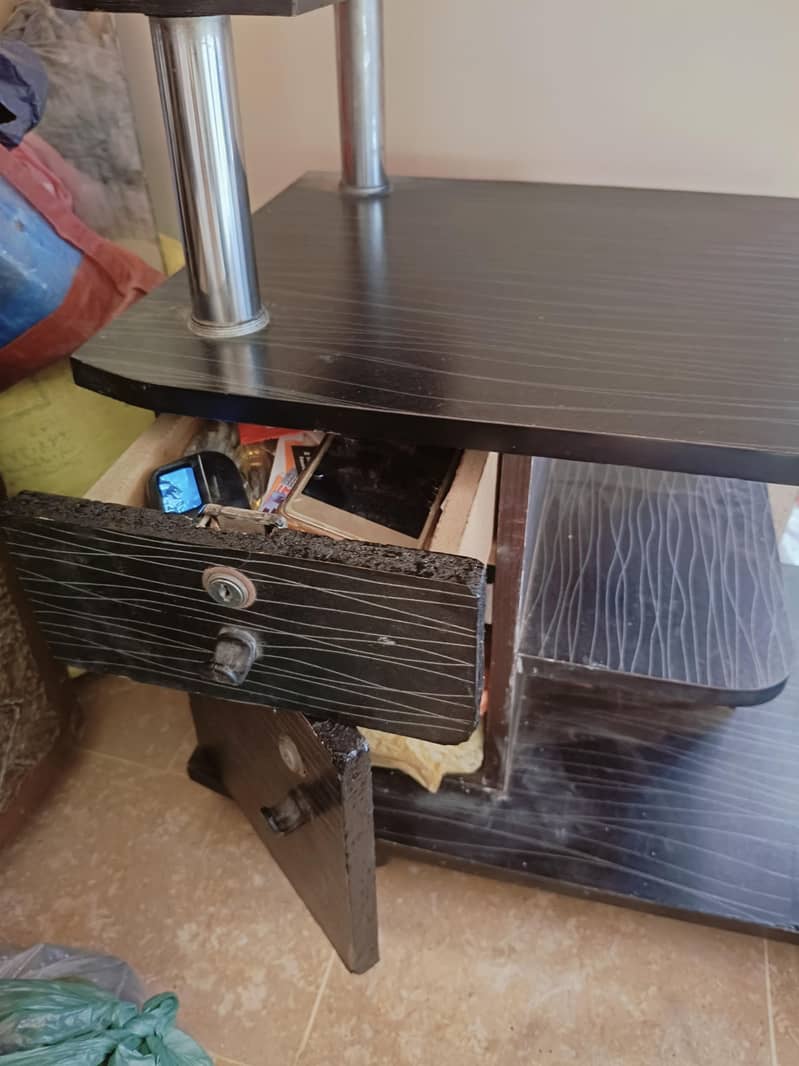 computer trolley 4