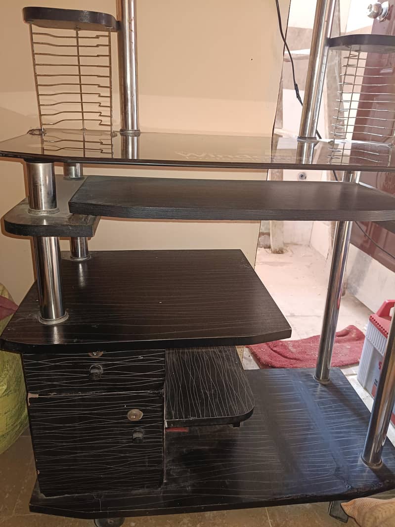 computer trolley 5