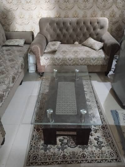7 seater sofa for sell in cheap price with table
