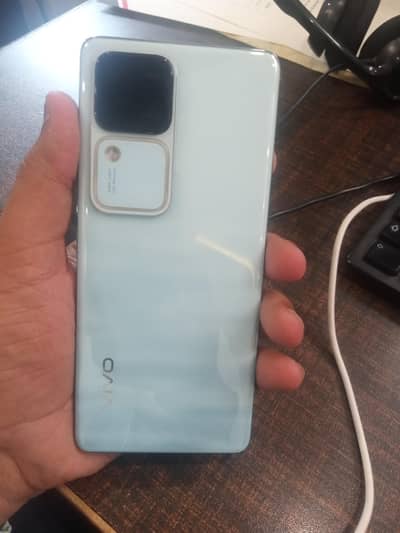 Vivo V30 Pro with box charger 12+12/256gb