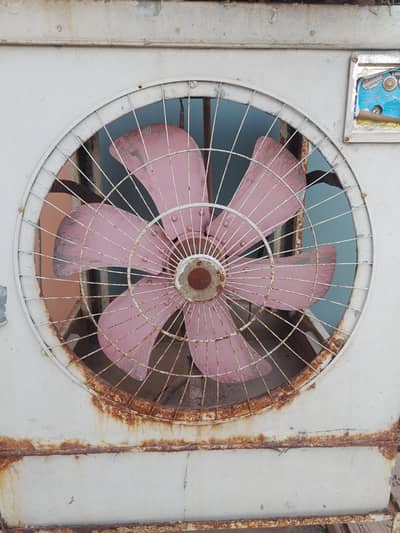 Air cooler. Motor Aur fan theek ha. Condition aapky saamny h