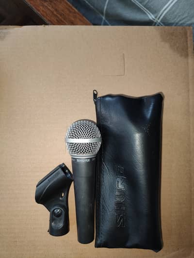 Shure FM 58 Microphone & Audio Technic