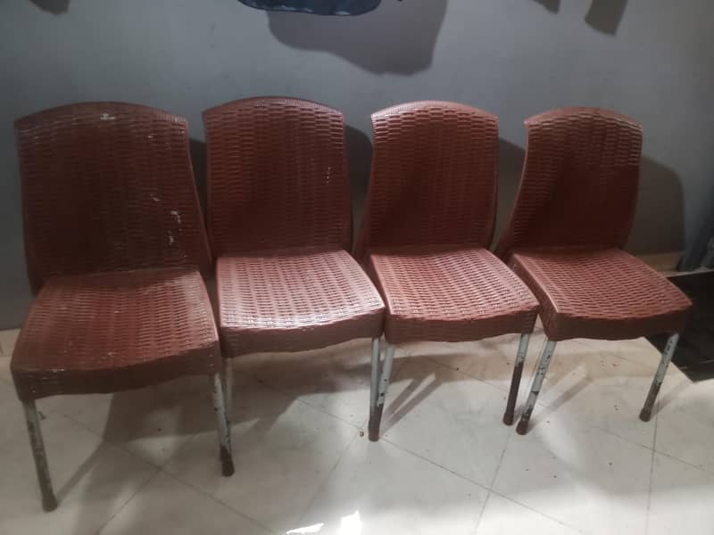 chairs with table 3