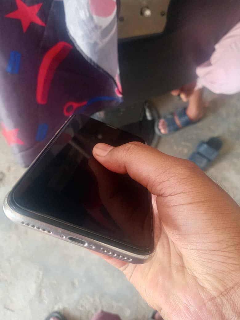 Apple iPhone X 1