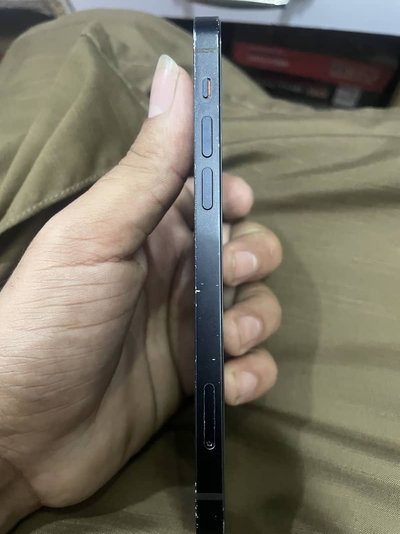 Apple iPhone 12 8