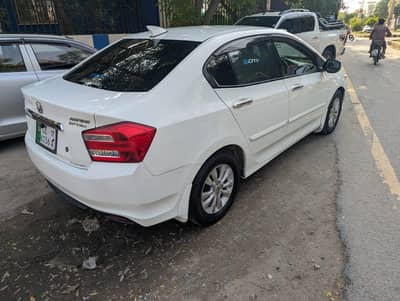 Honda City Aspire 2017 Aspire 1.5 Full Option first owner.