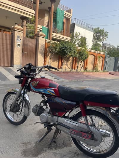CD 70 bike bilkul ok bike hai contact number 03254608933
