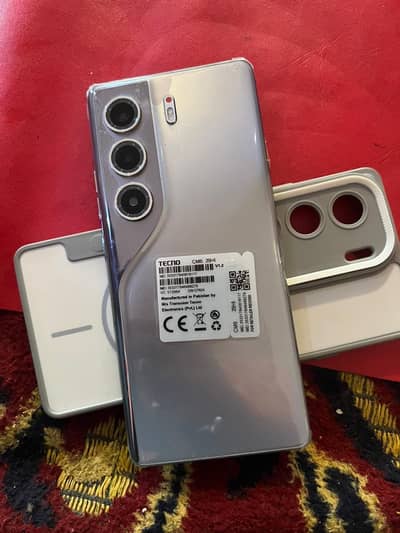 Tecno CAMON 40 Pro