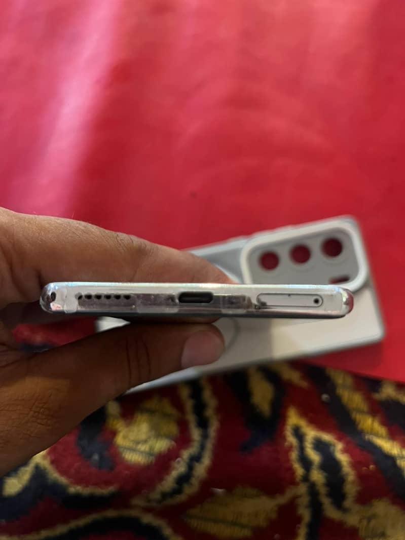 Tecno CAMON 40 Pro 4