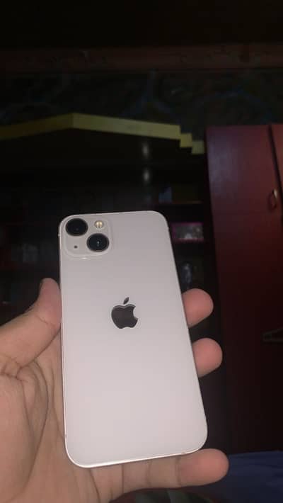 Apple iPhone 13