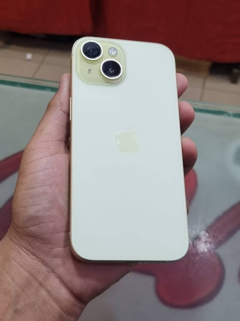 Apple iPhone 15 3