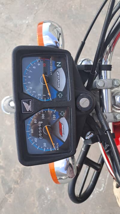 Honda 125 - sirf 6500 KM chala hua
