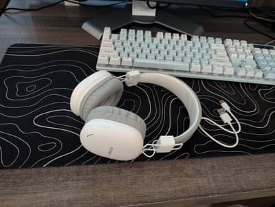 Ronin Momentum Headphones | Almost New | 10/10 Condition