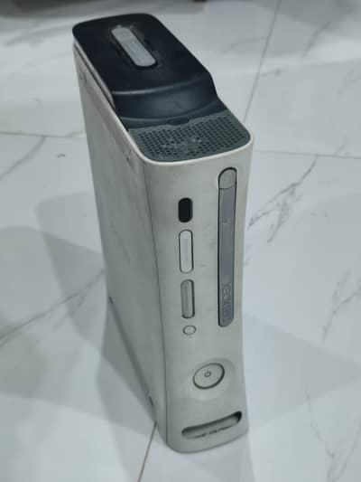 Xbox 360 fat console,good condition,used