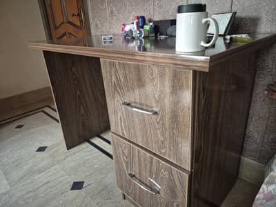 Office/Study Table for Sale – Excellent Condition