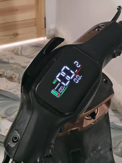 Revoo A11LFP