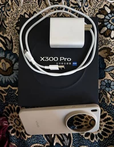vivo x 300pro 512 gb with Full Box urgent sale please call me