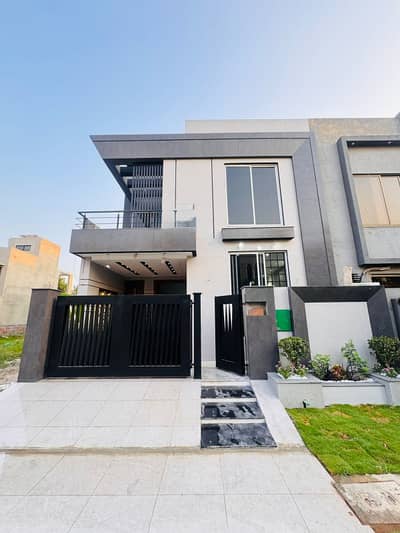 Brand New 5 Marla House for Sale in C Block Phase 2 Bahria Orchard Rs. 2.20 Crore