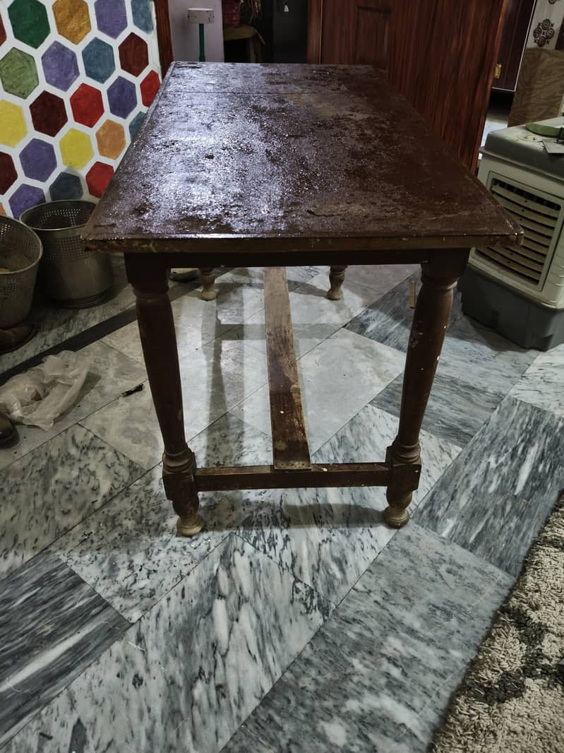 solid wood frame table 1