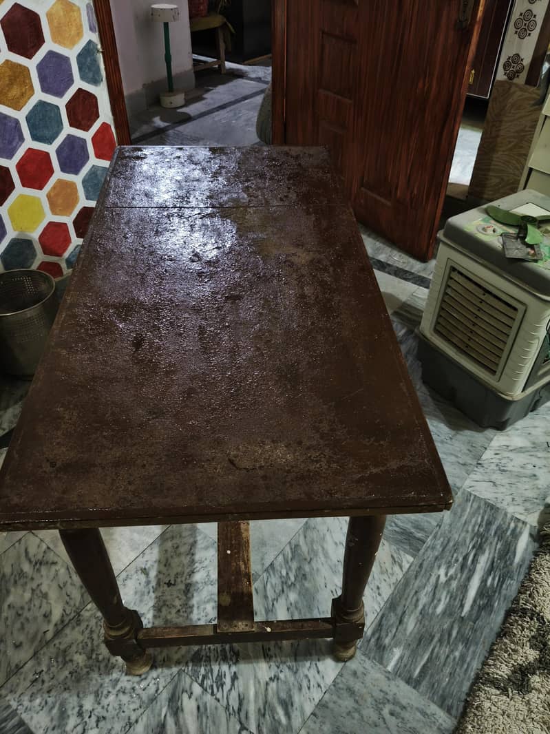 solid wood frame table 2