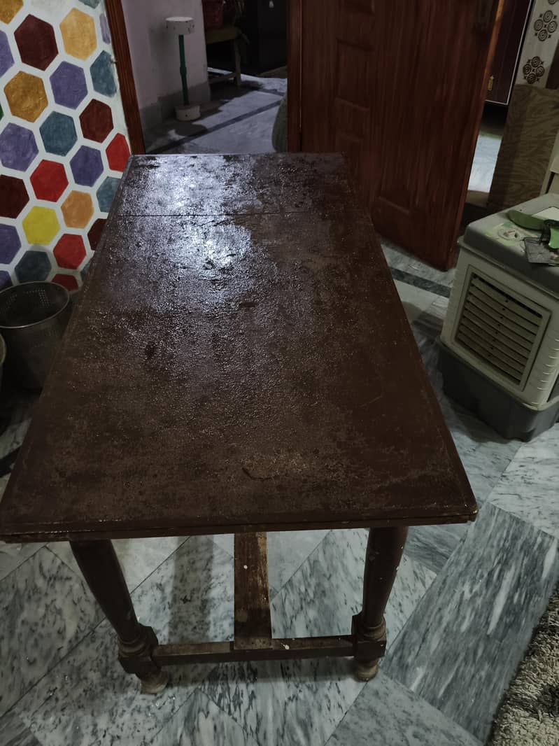 solid wood frame table 3