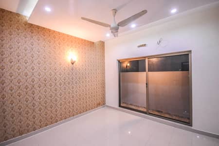 5 Marla House Available for Rent Prime Location