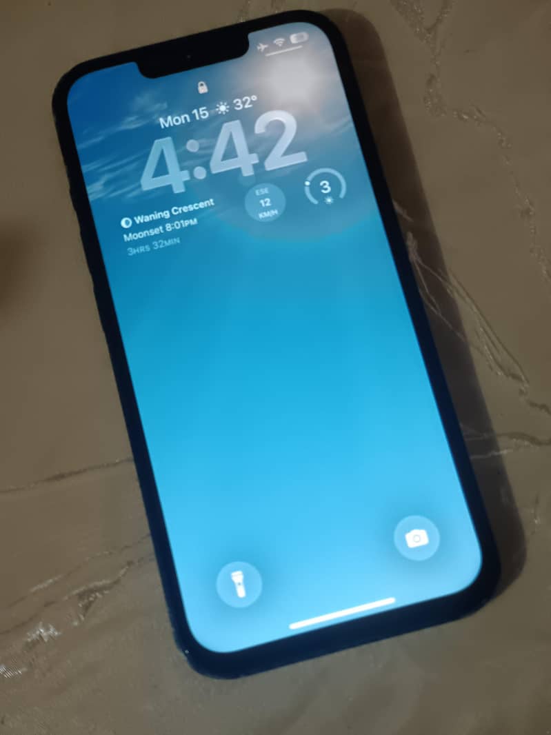 Apple iPhone 13 4