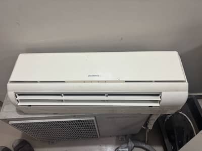 Daikool plus Ac 1 ton (non inverter)