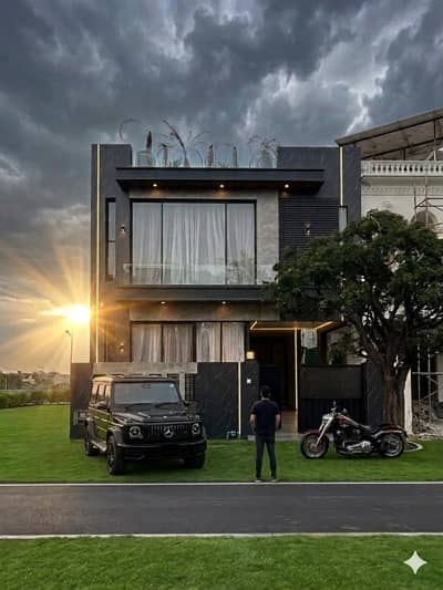 A Beautifully Crafted 5 Marla Modern House is Available for Sale in DHA Phase 9 Town