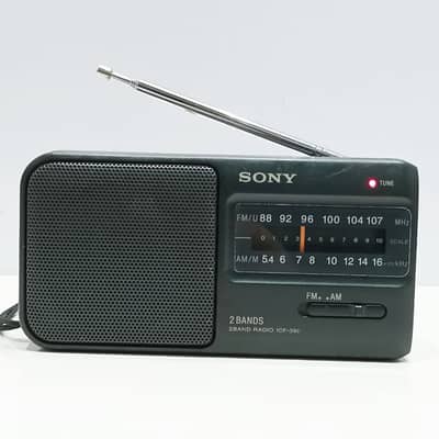 Vintage 1990s Sony ICF-390 AM/FM Radio with Ex Recep | Made in Japan