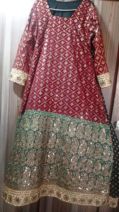  Maroon & Bottle Green Heavy Maxi for Sale 