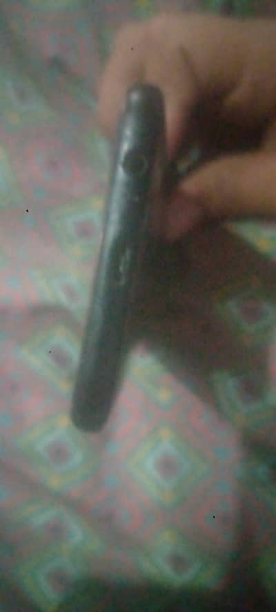 Samsung Mobile J6