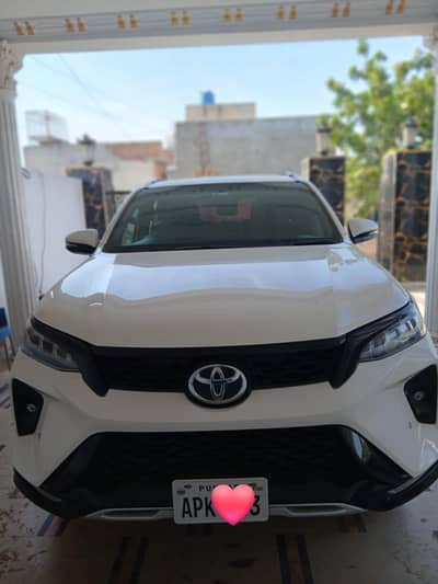 Toyota Fortuner Legendre
