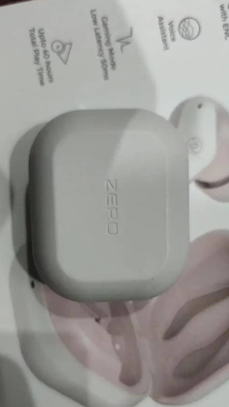 zero gravity earbuds 1