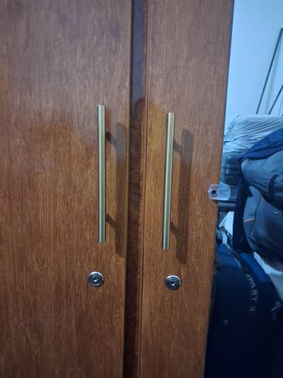 2 doors almari for sale