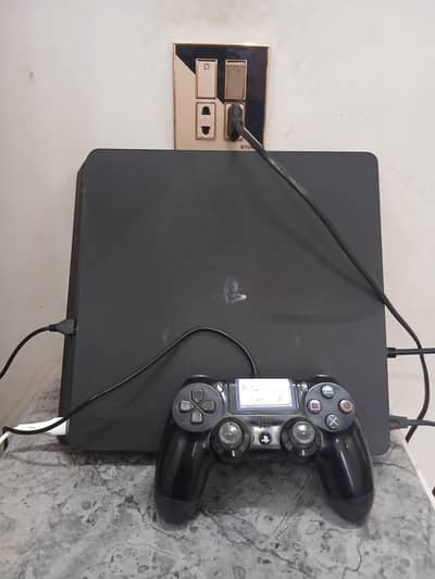 PS4 SLIM