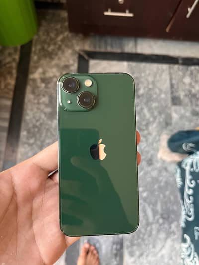 Apple iPhone 13 mini