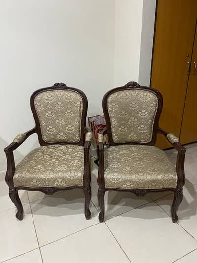 Chairs Victorian Style with a Coffee Table