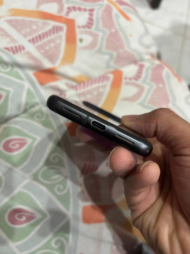 Google Pixel 8 2