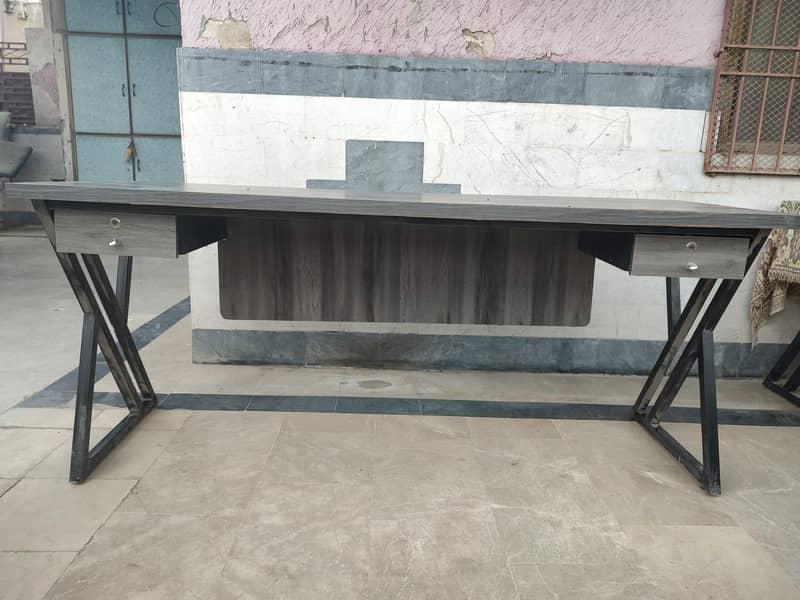 Office working Table 4